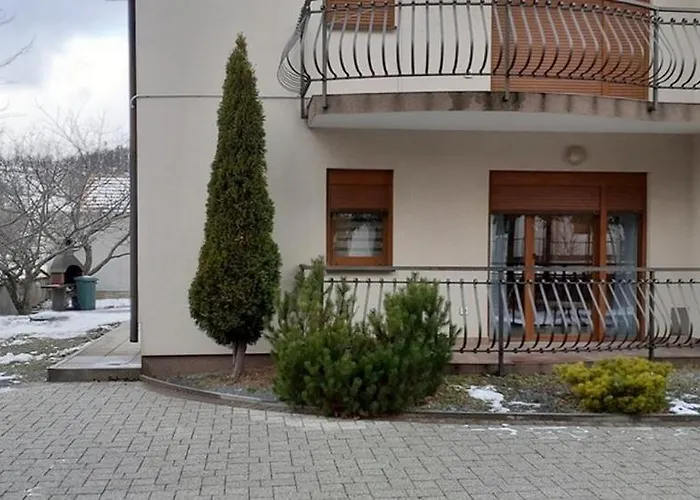 아파트 With Parking Space Fuzine, Gorski Kotar - 19537 퓨지네